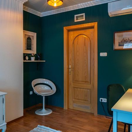 Romantic Studio Secret Garden Budapest Exterior photo
